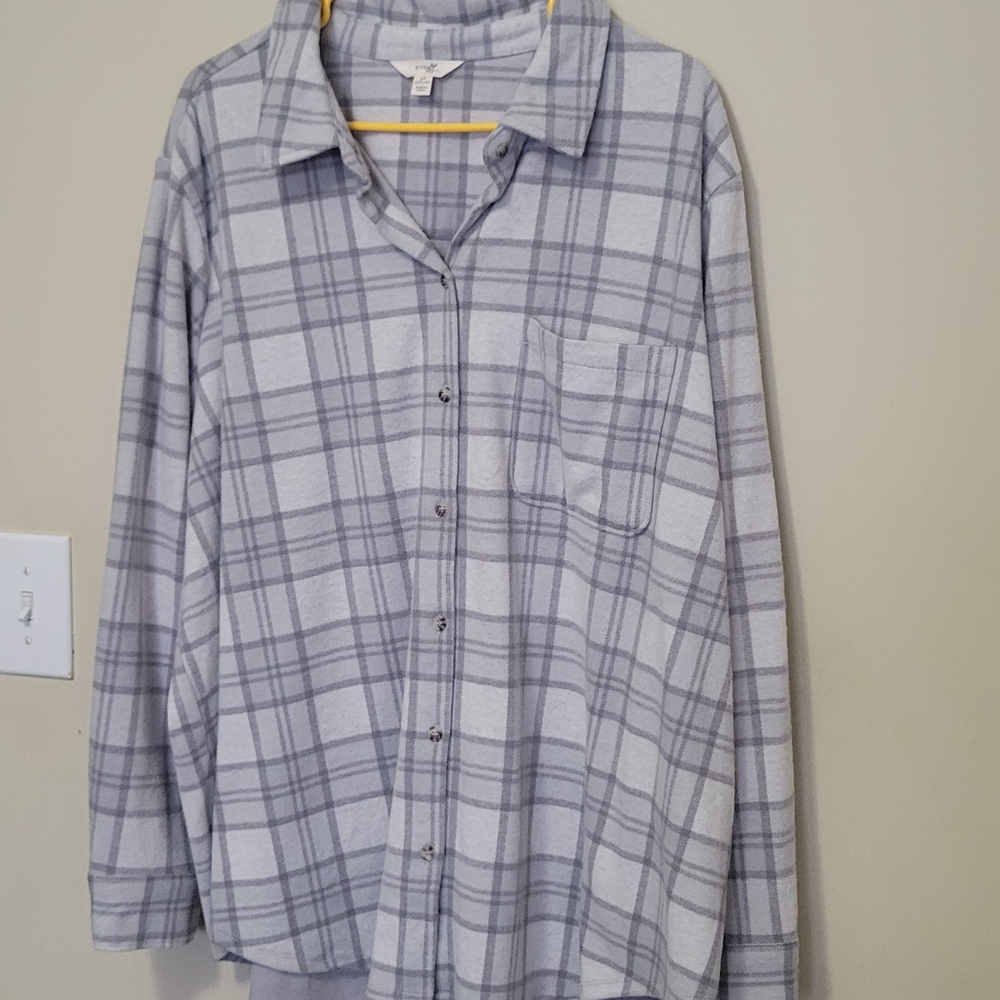 Terra & Sky Light Gray Plaid Casual Shirt